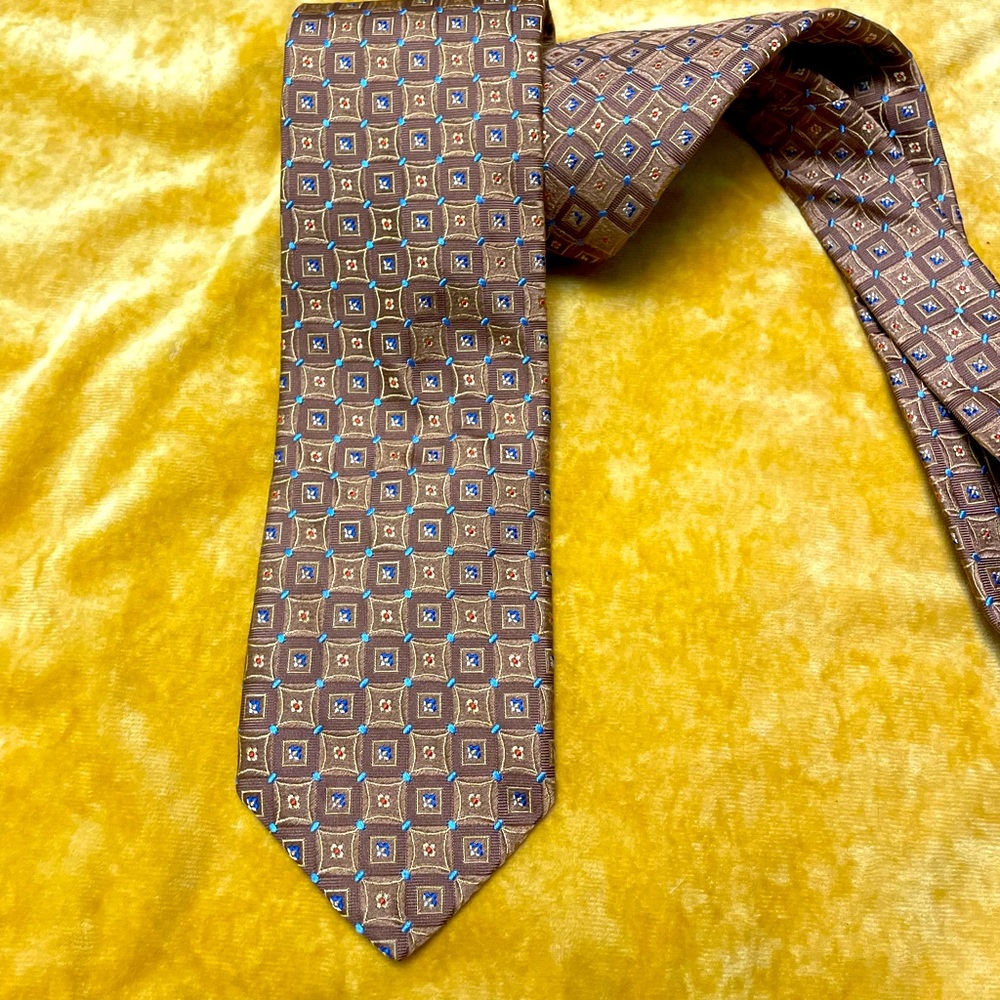 Robert Talbott tie in flawless condition.  100% silk